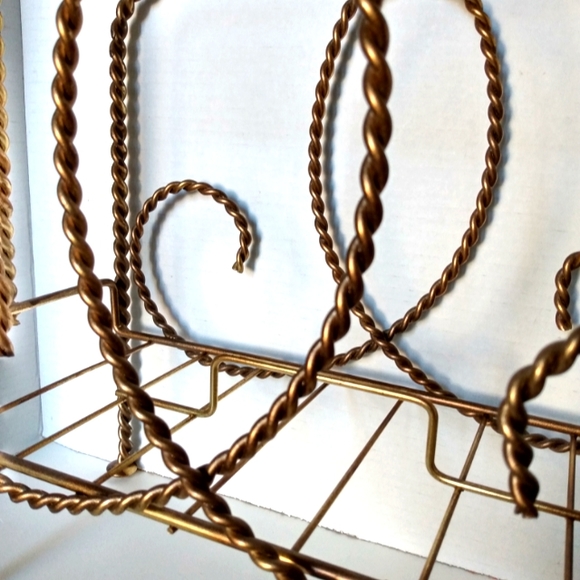 Twisted metal scroll magazine/ record holder - Picture 4 of 13